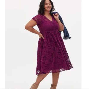 Torrid, NWT plum lace dress